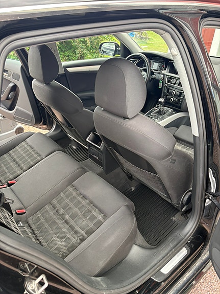 Audi A4 4 of 5