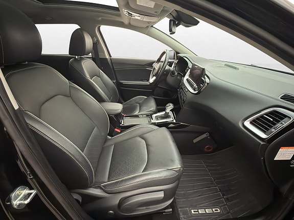 Kia Ceed 28 of 30