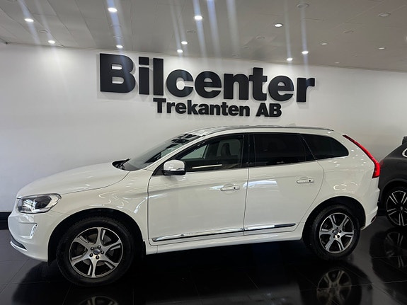 Volvo XC60 3 of 5
