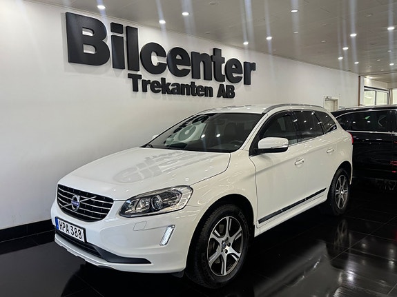 Volvo XC60 2 of 5