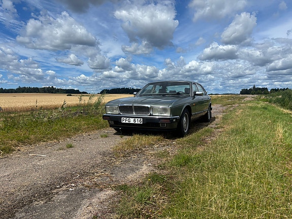 Jaguar Sovereign 3 of 30