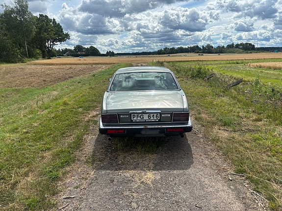 Jaguar Sovereign 8 of 30