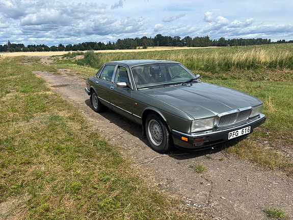 Jaguar Sovereign 6 of 30