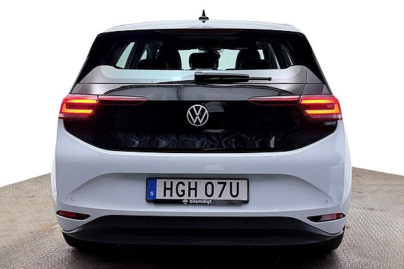 Volkswagen ID.3 8 of 30