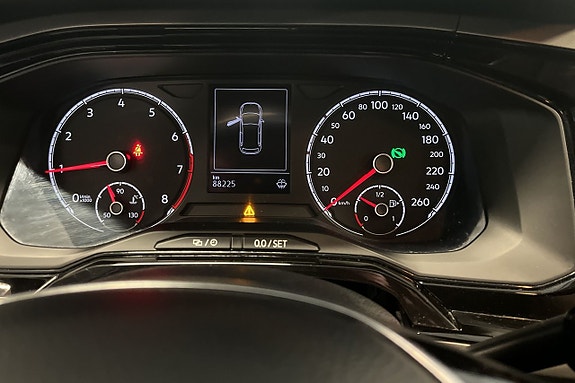 Volkswagen Polo 14 of 16