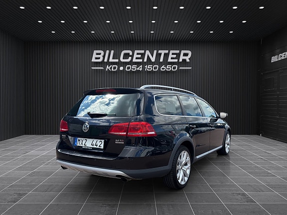 Volkswagen Passat Alltrack 7 of 18