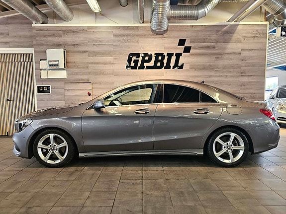 Mercedes-Benz CLA250 2 of 17