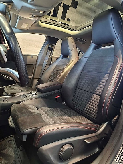 Mercedes-Benz CLA250 6 of 17