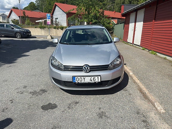 Volkswagen Golf VI 2 of 5