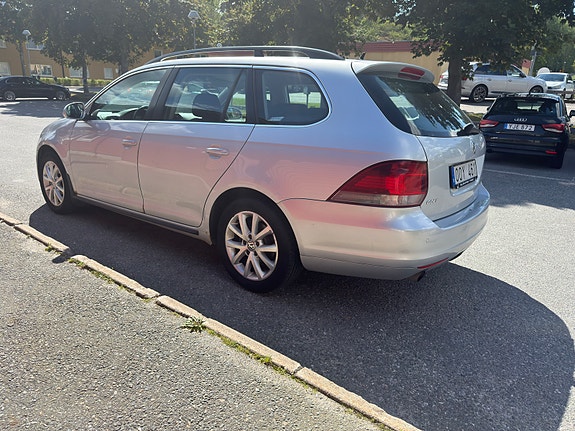 Volkswagen Golf VI 3 of 5