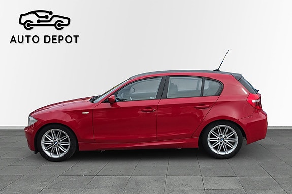 BMW 120i 2 of 5