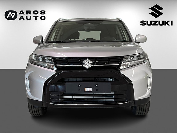 Suzuki Vitara 2 of 5
