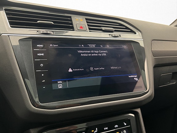 Volkswagen Tiguan 27 of 30