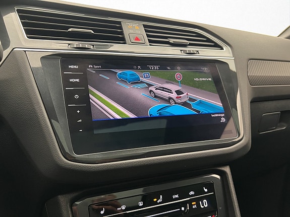 Volkswagen Tiguan 24 of 30