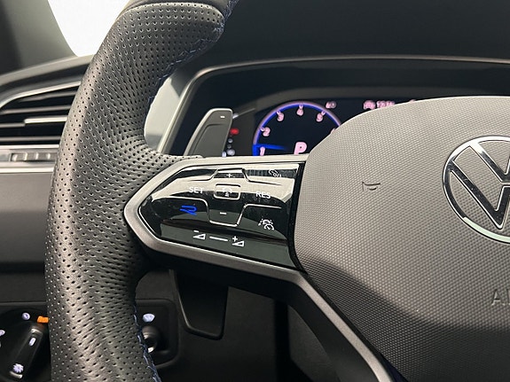 Volkswagen Tiguan 19 of 30