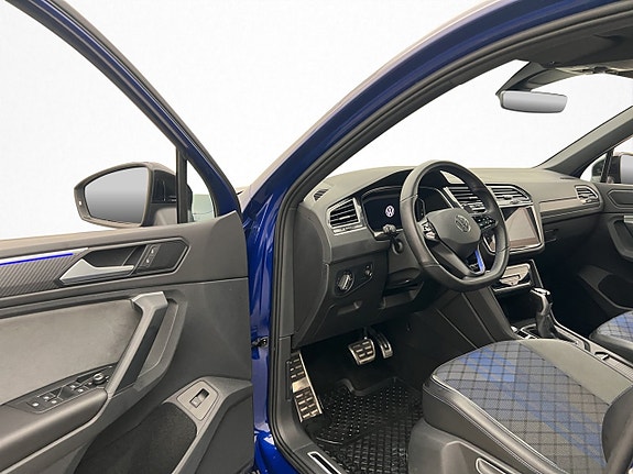 Volkswagen Tiguan 14 of 30