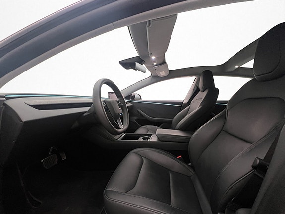 Tesla Model 3 11 of 30
