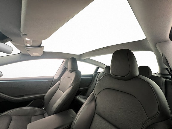 Tesla Model 3 12 of 30