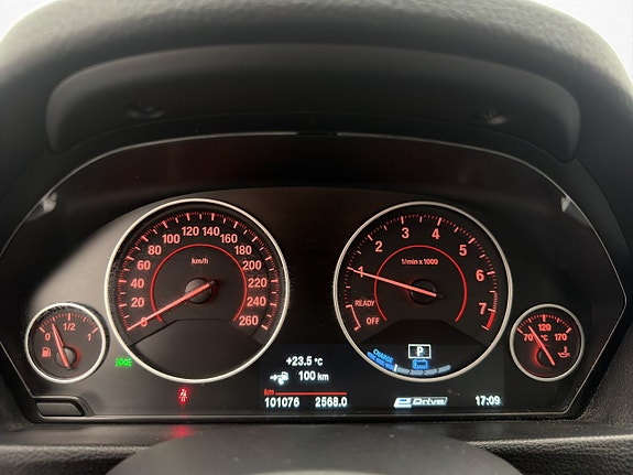 BMW 330e 17 of 30