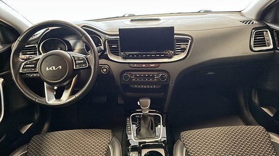 Kia Ceed 4 of 9