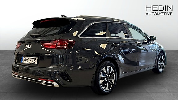 Kia Ceed 2 of 9