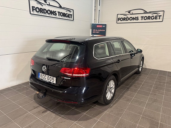 Volkswagen Passat 7 of 16