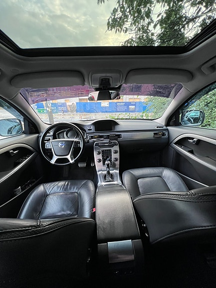 Volvo XC70 3 of 4