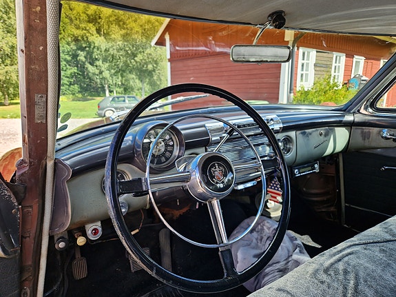 Buick Roadmaster 5 of 5