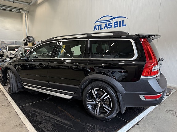 Volvo XC70 3 of 5