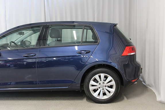 Volkswagen Golf VII 8 of 25