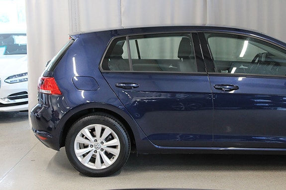 Volkswagen Golf VII 6 of 25