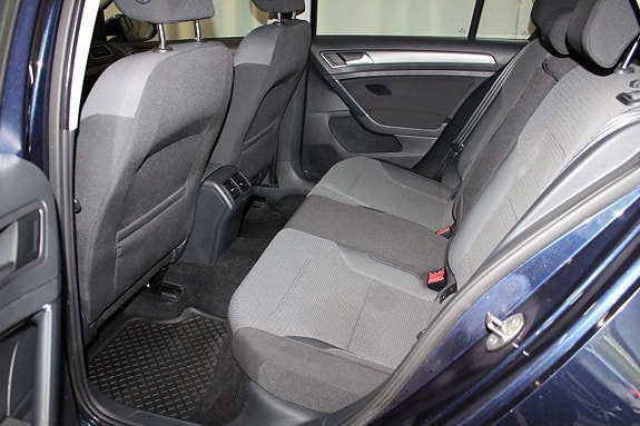 Volkswagen Golf VII 20 of 25