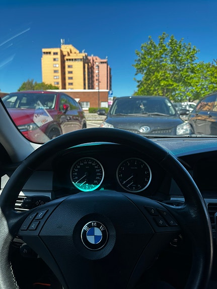 BMW 525i 5 of 5