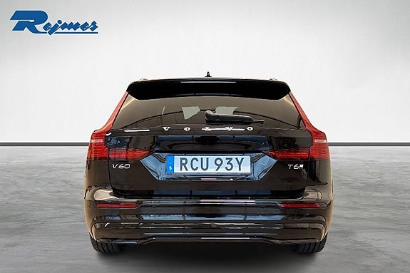 Volvo V60 5 of 22