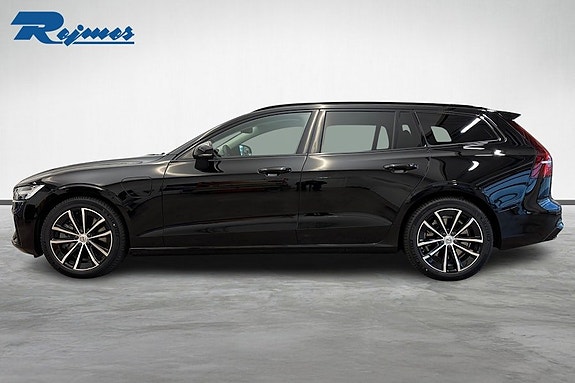 Volvo V60 2 of 5