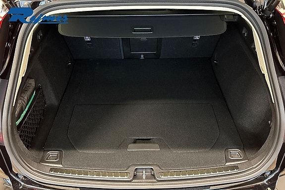 Volvo V60 13 of 22