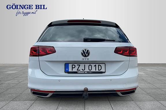 Volkswagen Passat 7 of 18