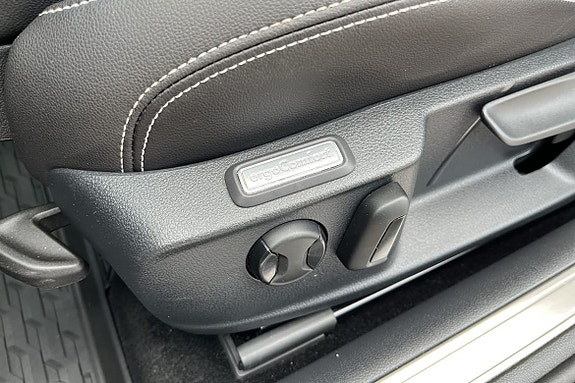 Volkswagen Passat 15 of 18