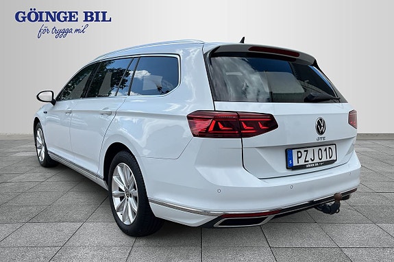 Volkswagen Passat 6 of 18
