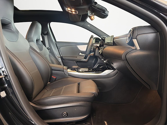 Mercedes-Benz A45 16 of 22