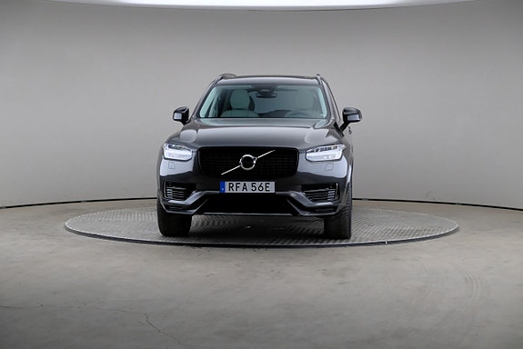 Volvo XC90 3 of 5