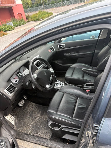 Peugeot 307 3 of 4