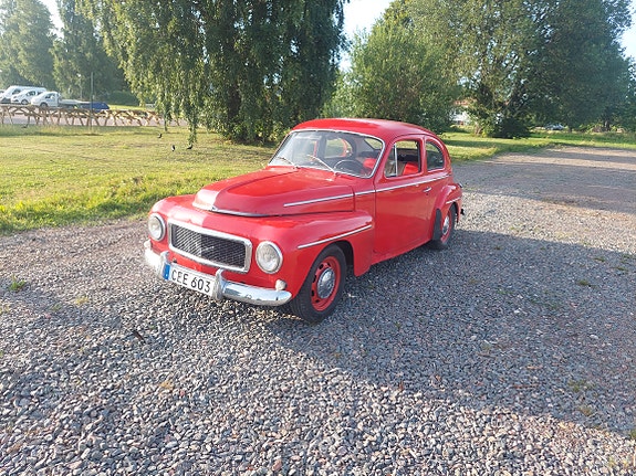 Volvo PV 2 of 5