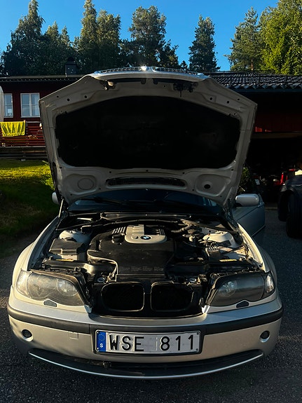 BMW 330d 5 of 9