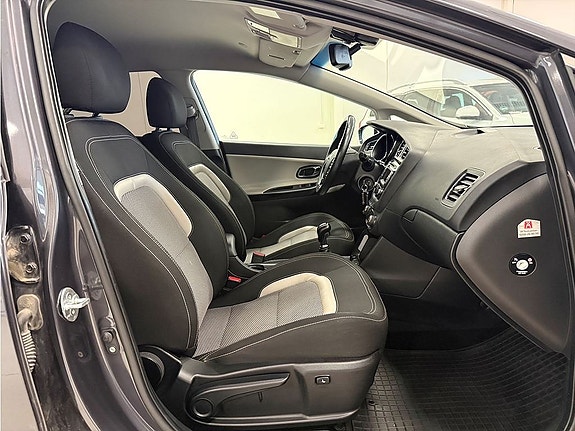 Kia Ceed 4 of 5