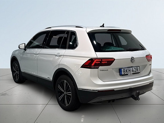 Volkswagen Tiguan 5 of 5