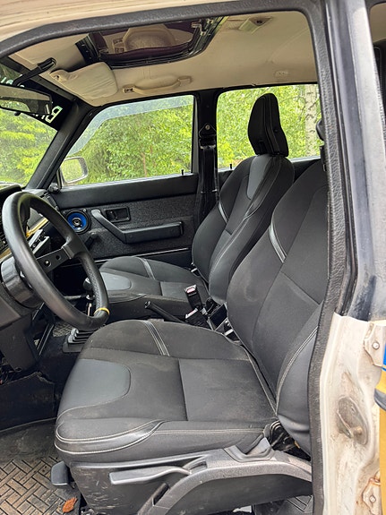 Volvo 240 4 of 5