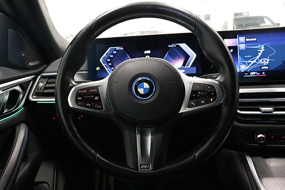 BMW i4 14 of 26
