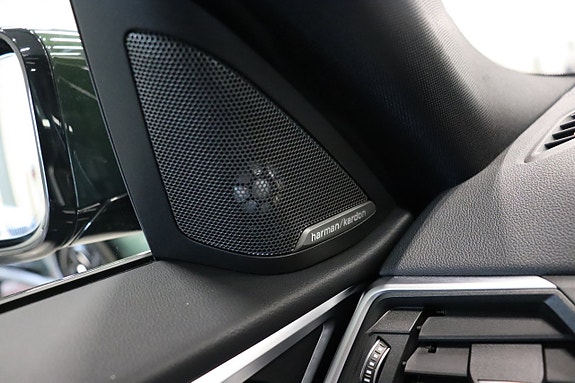 BMW i4 25 of 26