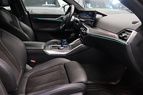 BMW i4 10 of 26